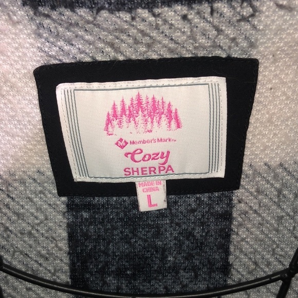 Membersmark cozy Sherpa size large checkered sweatshirt warm black and w… - Picture 4 of 6